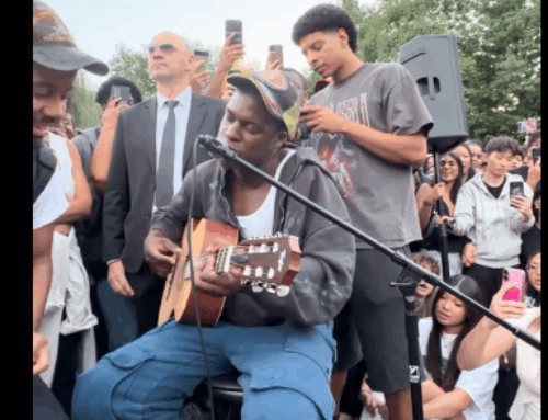 Daniel Caesar Performs Spontaneous Pop-Up Event In Toronto